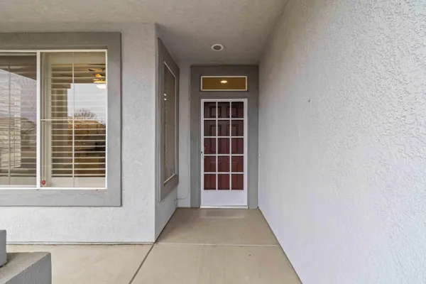 Property Slideshow image 2 of 36 | 249 snowy river ct, Roseville, CA, 95747