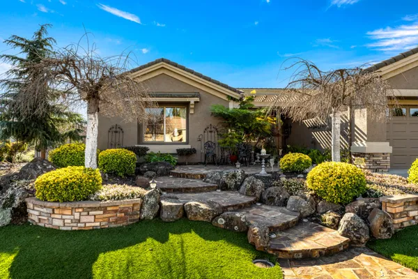 Property Slideshow image 3 of 55 | 403 poppyfield ct, Lincoln, CA, 95648