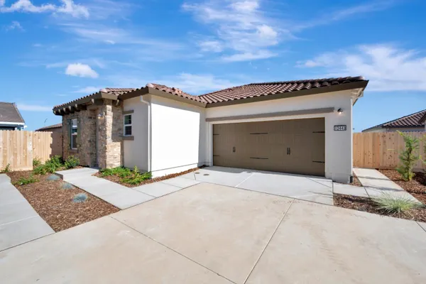 Property Slideshow image 2 of 47 | 12443 columba way, Rancho Cordova, CA, 95742