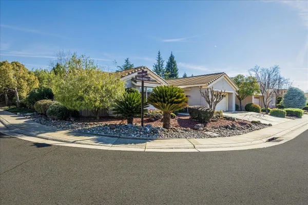 Property Slideshow image 2 of 32 | 851 rocky ridge ln, Lincoln, CA, 95648