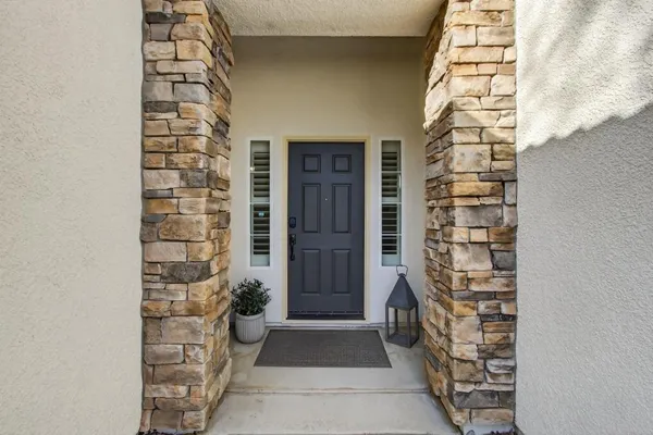 Property Slideshow image 2 of 52 | 7358 grassy creek way, El Dorado Hills, CA, 95762