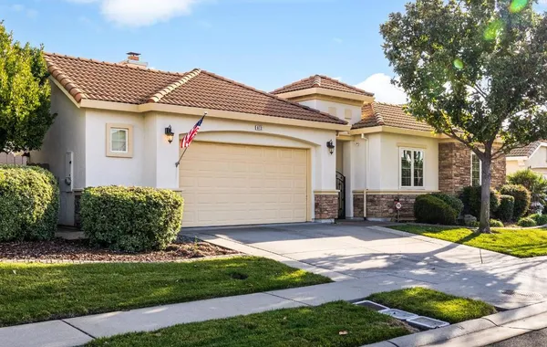 Property Slideshow image 2 of 33 | 6031 creekberry way, El Dorado Hills, CA, 95762