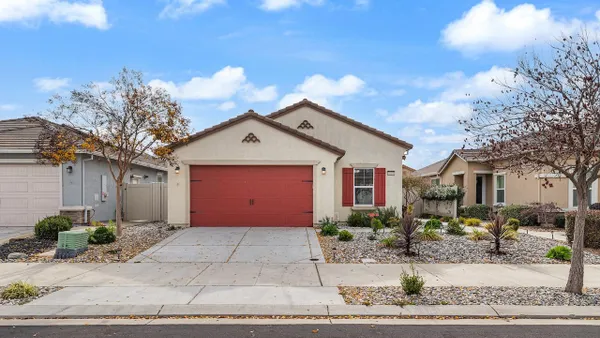 Property Slideshow image 2 of 88 | 1644 remington oaks st, Manteca, CA, 95336