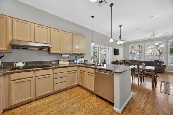 Property Slideshow image 2 of 55 | 308 comstock ct, Roseville, CA, 95747