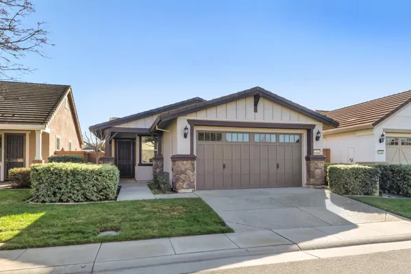 Property Slideshow image 2 of 43 | 7820 barnsley way, Elk Grove, CA, 95757