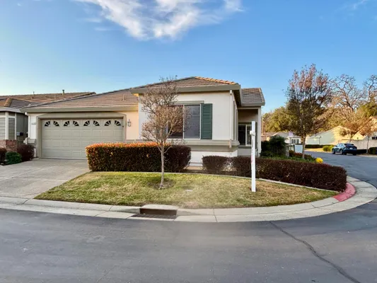 Property Slideshow image 3 of 39 | 448 gem smith pl, Folsom, CA, 95630