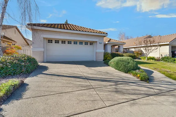 Property Slideshow image 2 of 64 | 7605 locomotive ln, Roseville, CA, 95747
