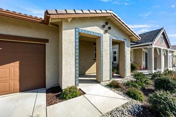 Property Slideshow image 2 of 35 | 8798 cerro vista dr, El Dorado Hills, CA, 95762