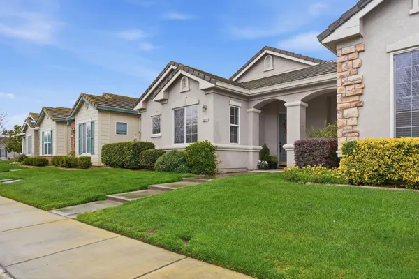 Property Slideshow image 2 of 29 | 1681 red sky way, Ripon, CA, 95366