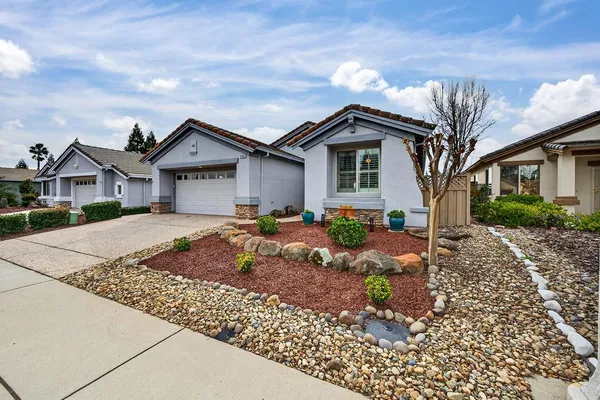 Property Slideshow image 3 of 59 | 2254 lamplight ln, Lincoln, CA, 95648