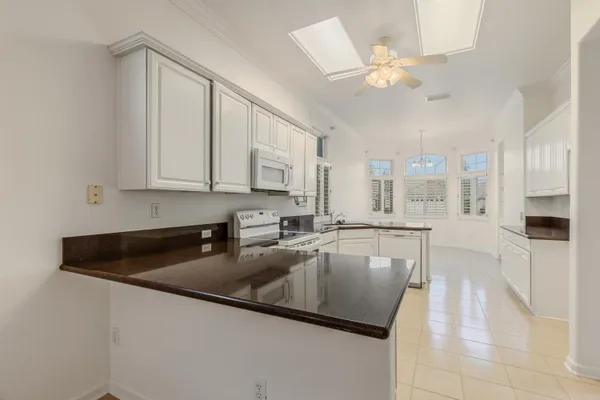 Property Slideshow image 2 of 26 | 5194 green grove ln, Roseville, CA, 95747