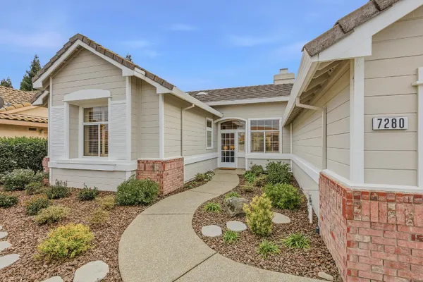 Property Slideshow image 2 of 28 | 7280 pineschi pl, Roseville, CA, 95747