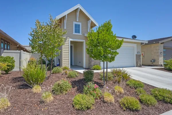 Property Slideshow image 2 of 65 | 7024 starburst ln, Roseville, CA, 95747