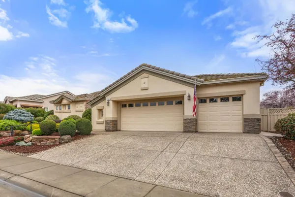 Property Slideshow image 3 of 48 | 755 castleberry ln, Lincoln, CA, 95648