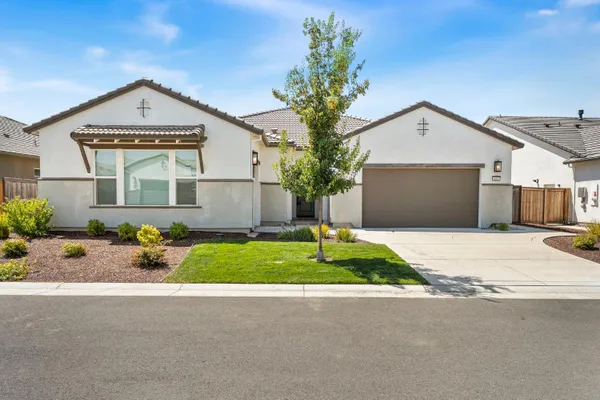 Property Slideshow image 2 of 59 | 4651 trumpet lily way, Roseville, CA, 95747