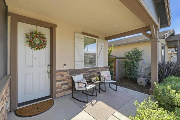 Property Slideshow image 2 of 50 | 1447 red lake way, Lincoln, CA, 95648