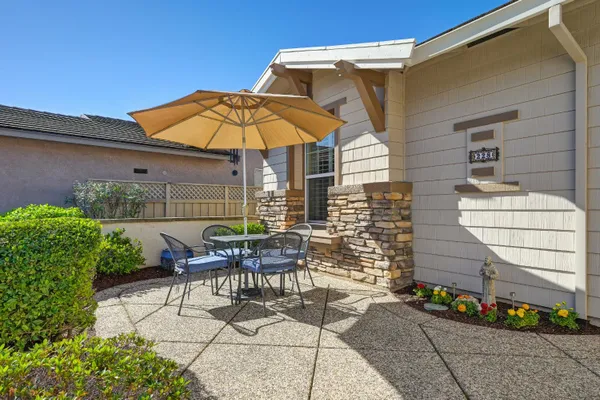 Property Slideshow image 3 of 58 | 228 stags leap ln, Lincoln, CA, 95648