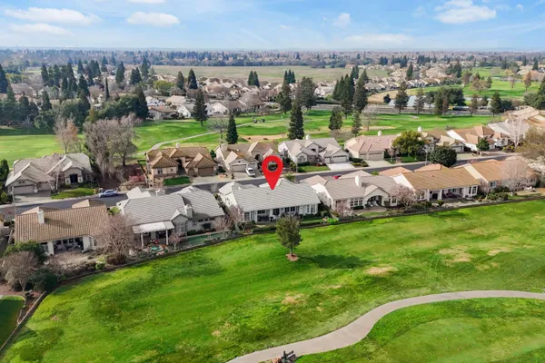 Property Slideshow image 3 of 67 | 6360 rose garden ln, Roseville, CA, 95747