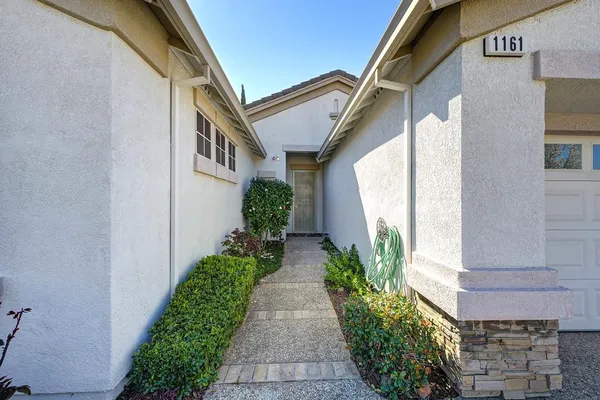 Property Slideshow image 2 of 32 | 1161 ivy arbor ln, Lincoln, CA, 95648