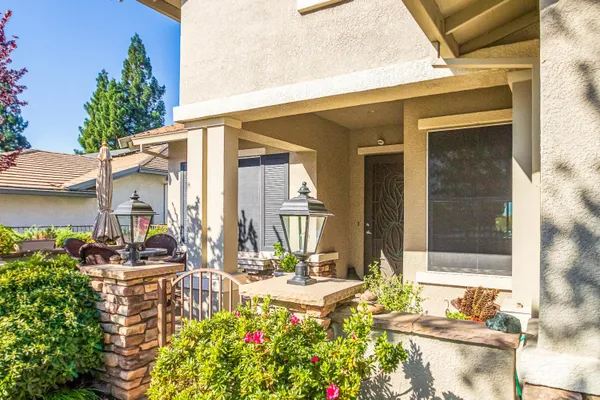 Property Slideshow image 3 of 38 | 1188 fairway valley ln, Lincoln, CA, 95648