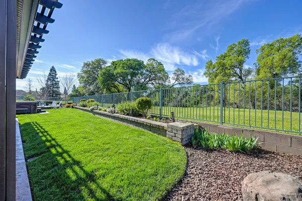 Property Slideshow image 3 of 55 | 117 wild oat ct, Roseville, CA, 95747