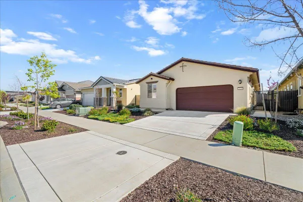 Property Slideshow image 2 of 47 | 3229 calypso cir, El Dorado Hills, CA, 95762