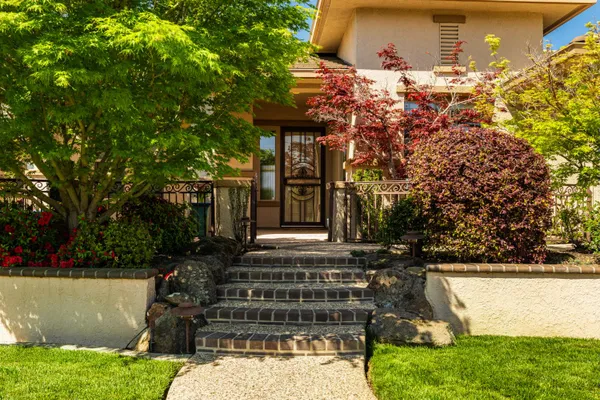 Property Slideshow image 2 of 65 | 504 sawmill ct, Lincoln, CA, 95648