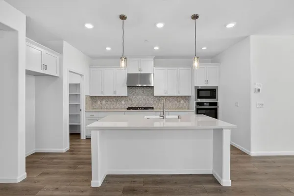 Property Slideshow image 2 of 41 | 2079 marlette way, Lincoln, CA, 95648