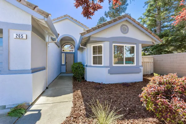 Property Slideshow image 3 of 44 | 265 snowy river ct, Roseville, CA, 95747