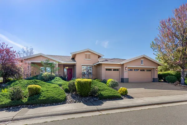 Property Slideshow image 3 of 91 | 101 lasso lake ct, Lincoln, CA, 95648