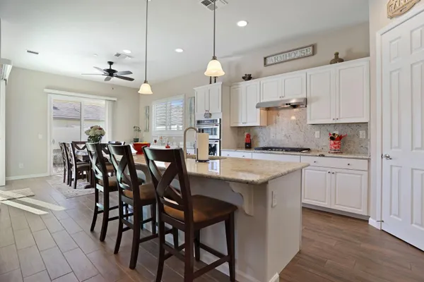 Property Slideshow image 3 of 61 | 1544 chestnut hill dr, Manteca, CA, 95336