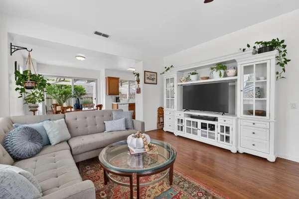 Property Slideshow image 3 of 33 | 1250 hillhaven ln, Lincoln, CA, 95648