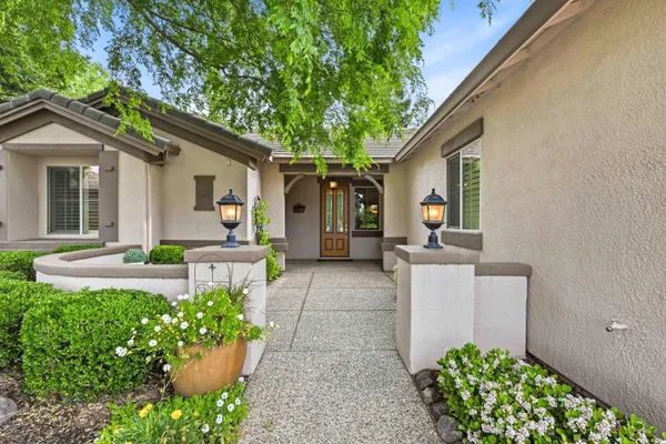 Property Slideshow image 2 of 55 | 290 lariat loop, Lincoln, CA, 95648