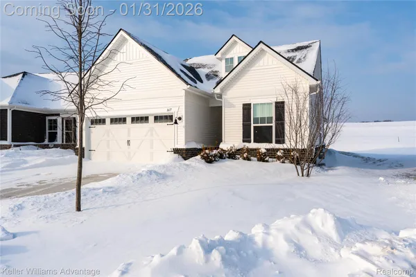 Property Slideshow image 2 of 35 | 1617 landings ln, Milford, MI, 48381