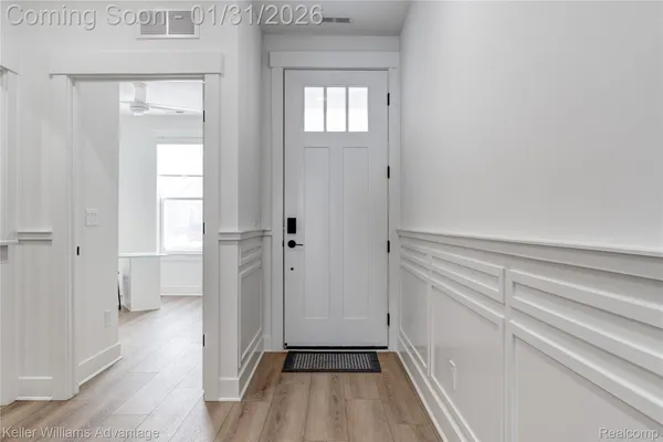 Property Slideshow image 3 of 35 | 1617 landings ln, Milford, MI, 48381