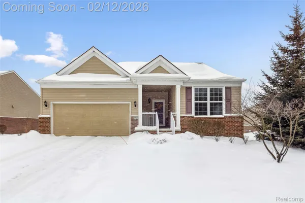 Property Slideshow image 2 of 64 | 9431 pine valley dr, Grand Blanc, MI, 48439