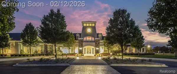 Property Slideshow image 3 of 64 | 9431 pine valley dr, Grand Blanc, MI, 48439