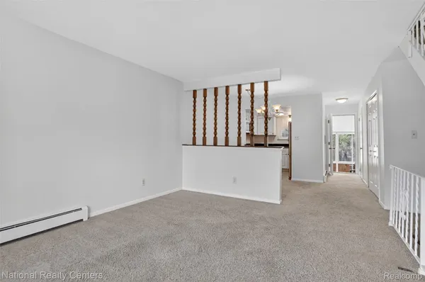 Property Slideshow image 2 of 23 | 61315 heritage blvd 4, Southlyoncity_oakland, MI, 48178