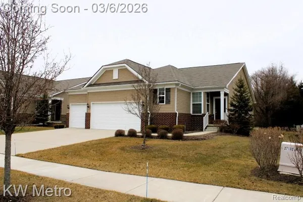 Property Slideshow image 2 of 4 | 27134 manistee ln, Brownstownchartertownship_wayne, MI, 48134
