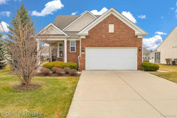 Property Slideshow image 2 of 55 | 9415 sand hill dr, Grandblancchartertownship_genesee, MI, 48439