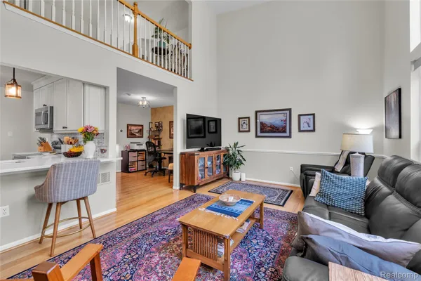 Property Slideshow image 3 of 37 | 3973 ravensfield dr 13, Cantonchartertownship_wayne, MI, 48188