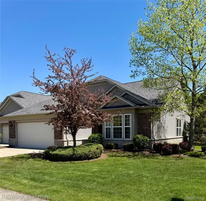 Property Slideshow image 2 of 29 | 24471 sand lake ln, Brownstownchartertownship_wayne, MI, 48134