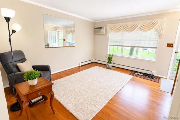Property Slideshow image 2 of 20 | 61227 heritage, Southlyoncity_oakland, MI, 48178