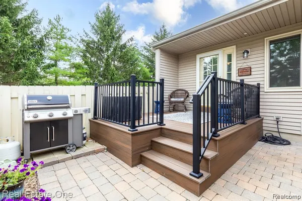 Property Slideshow image 2 of 3 | 62622 raleigh ct 1, Southlyoncity_oakland, MI, 48178