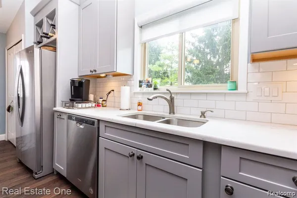Property Slideshow image 3 of 3 | 62622 raleigh ct 1, Southlyoncity_oakland, MI, 48178