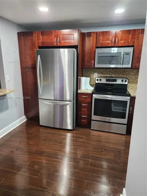 Property Slideshow image 2 of 13 | 681 s hollybrook dr 110, Pembroke Pines, FL, 33025