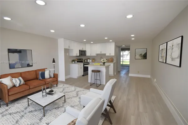 Property Slideshow image 2 of 17 | 152 ventnor j 152 152, Deerfield Beach, FL, 33442