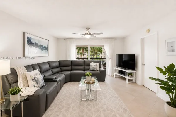 Property Slideshow image 2 of 13 | 1301 sw 142nd ave 203h, Pembroke Pines, FL, 33027