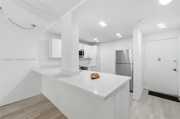Property Slideshow image 3 of 25 | 7950 w mcnab rd 222, Tamarac, FL, 33321