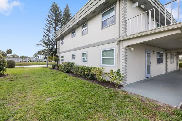 Property Slideshow image 3 of 28 | 72 monaco b 72 72, Delray Beach, FL, 33446